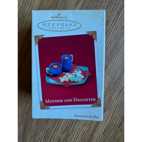 2003 Hallmark Keepsake "Mother and Daughter" Clip on Ornament - Picture 4 of 5